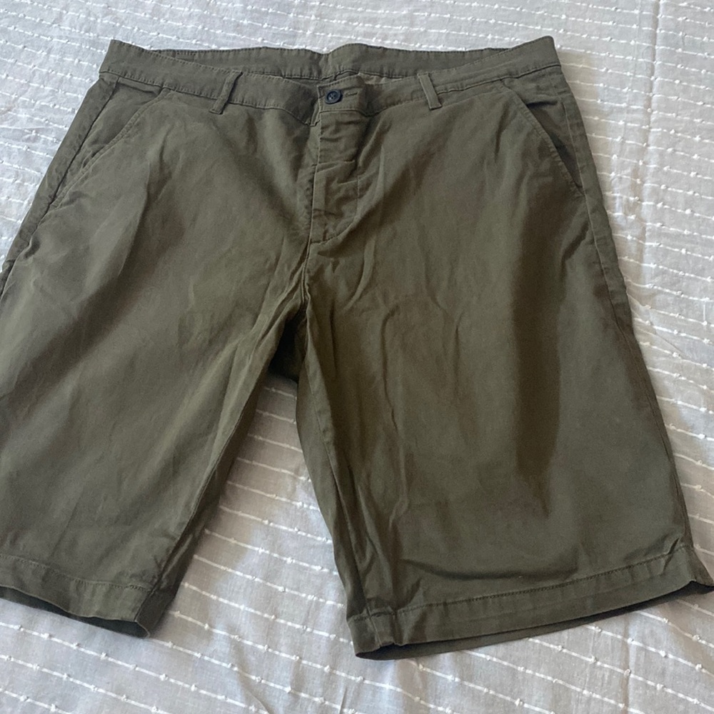 AG Mens Army Green Shorts Size 38R